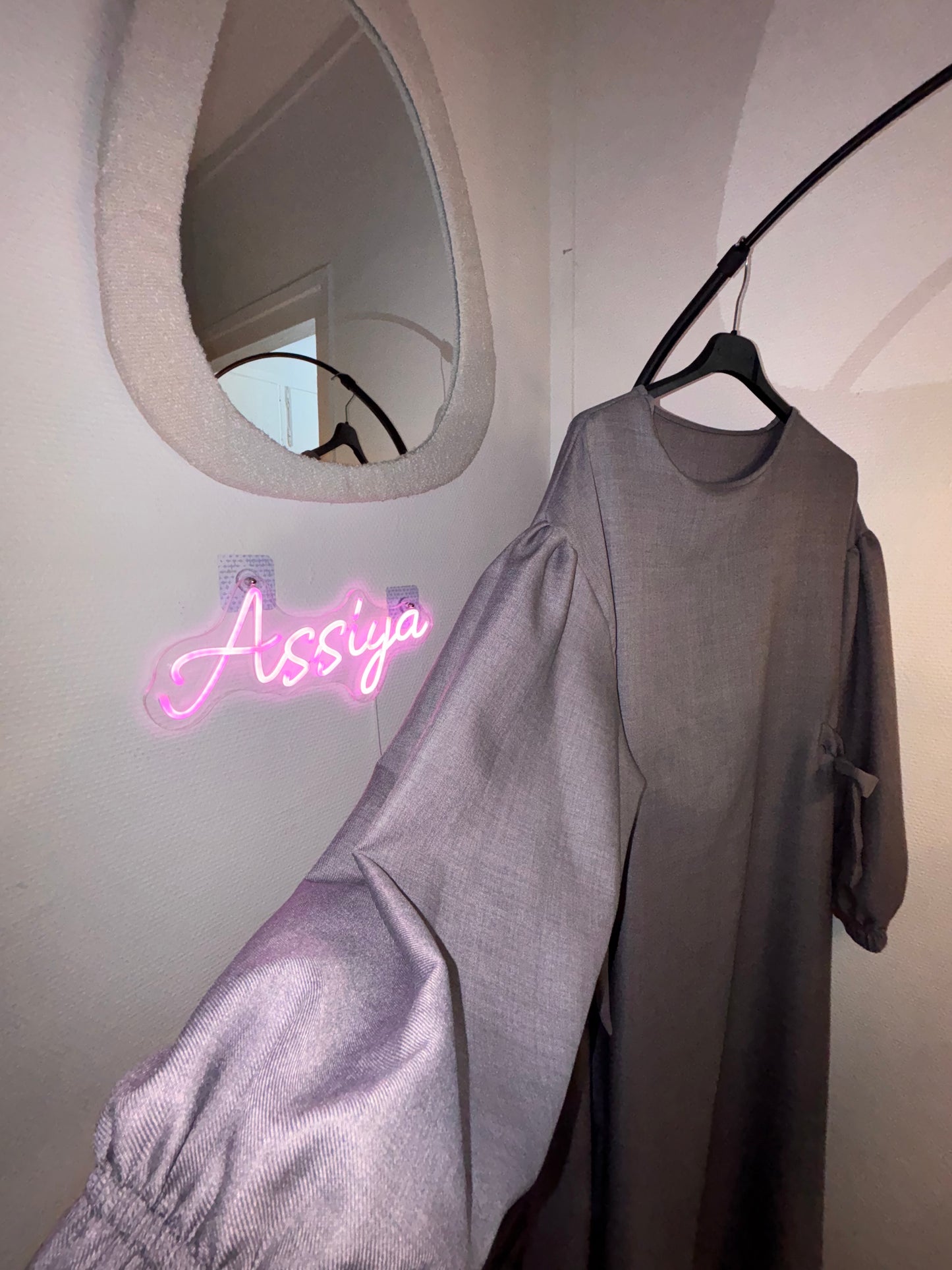 Abaya avec noeuds