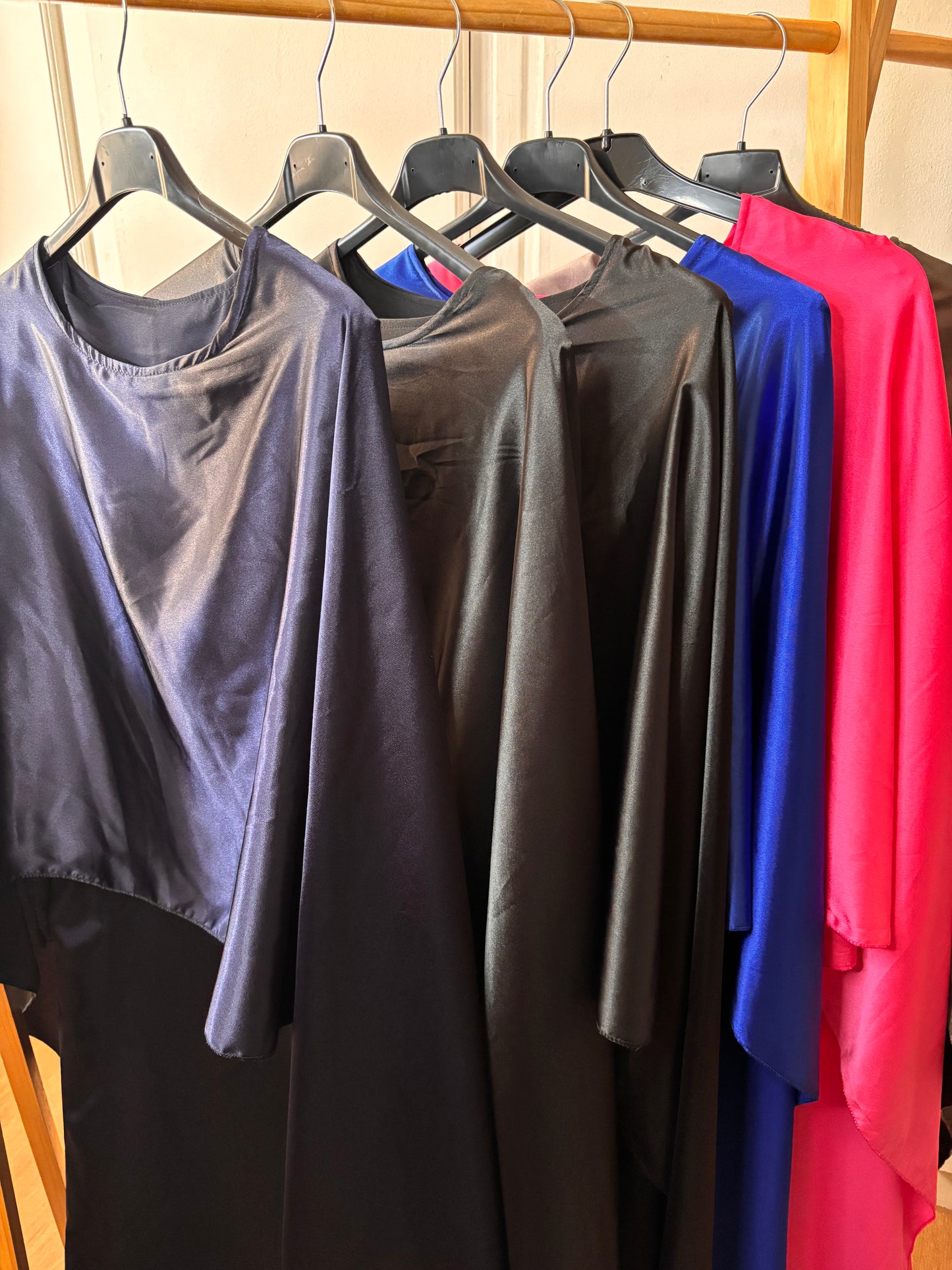 Robe avec cape