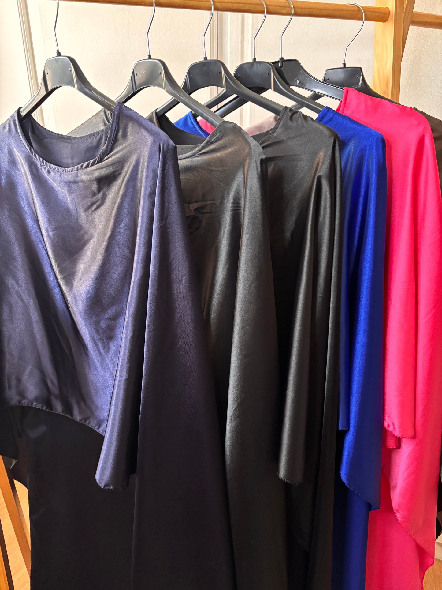 Robe avec cape