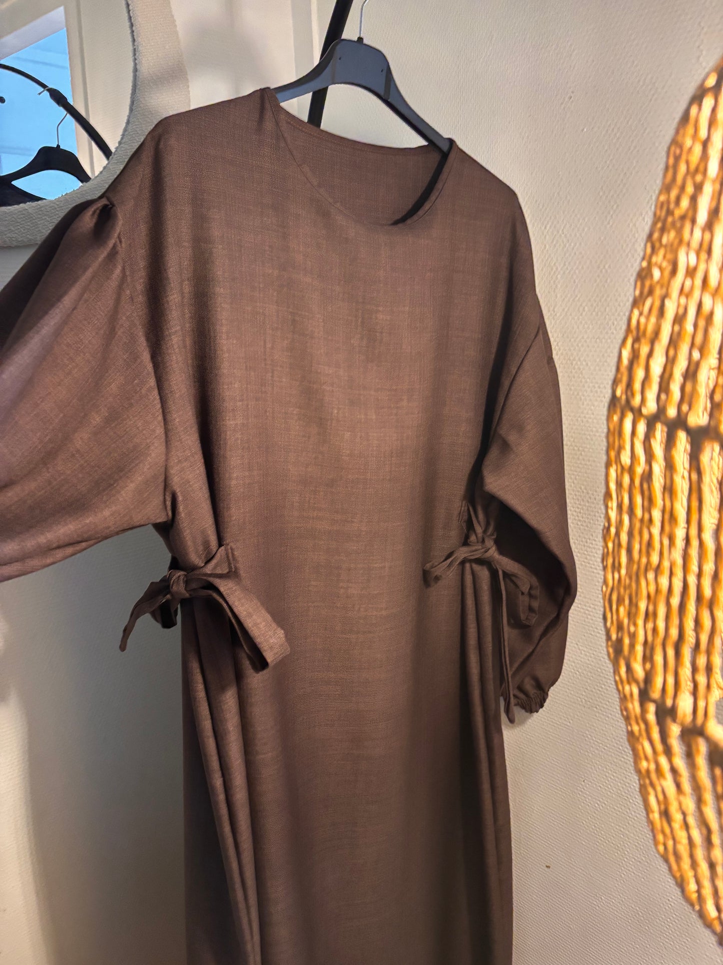Abaya avec noeuds
