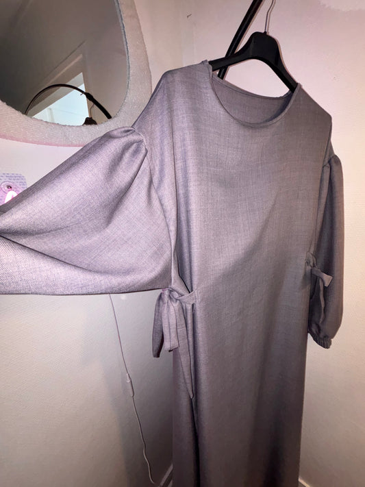 Abaya avec noeuds